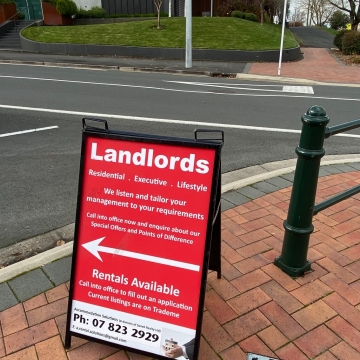 Landlords sign ARS